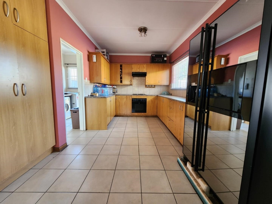 3 Bedroom Property for Sale in Rhodesdene Northern Cape